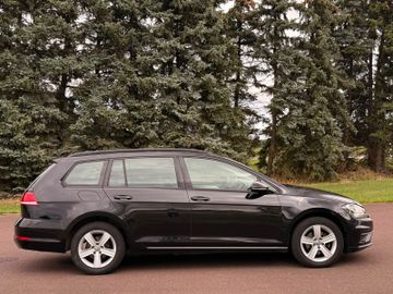 Volkswagen Golf - 4