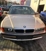 BMW E38 728i Limousine Kaschmirbeige - BMW 728: 728i E38