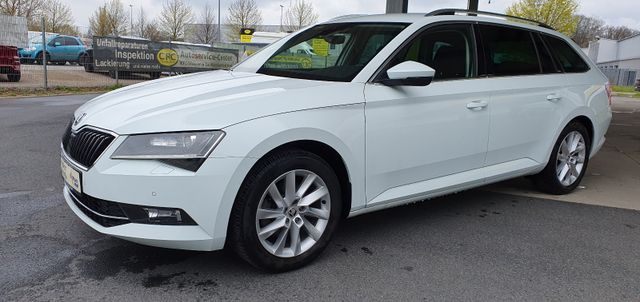 Skoda Superb  2.0/Navi/SHZ/Ab.Tempo/LED/220PS/Garantie