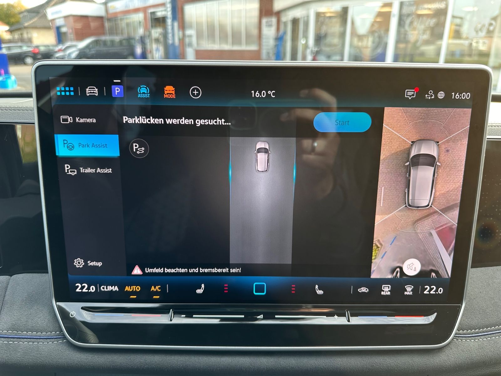 Fahrzeugabbildung Volkswagen Tiguan R-Line 2.0 TDI DSG Black/Pano/Matrix/AHK