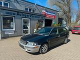 Volvo V40 1.8 AHK°KLIMA°LEDER°SITZH°TÜV 10/2027!