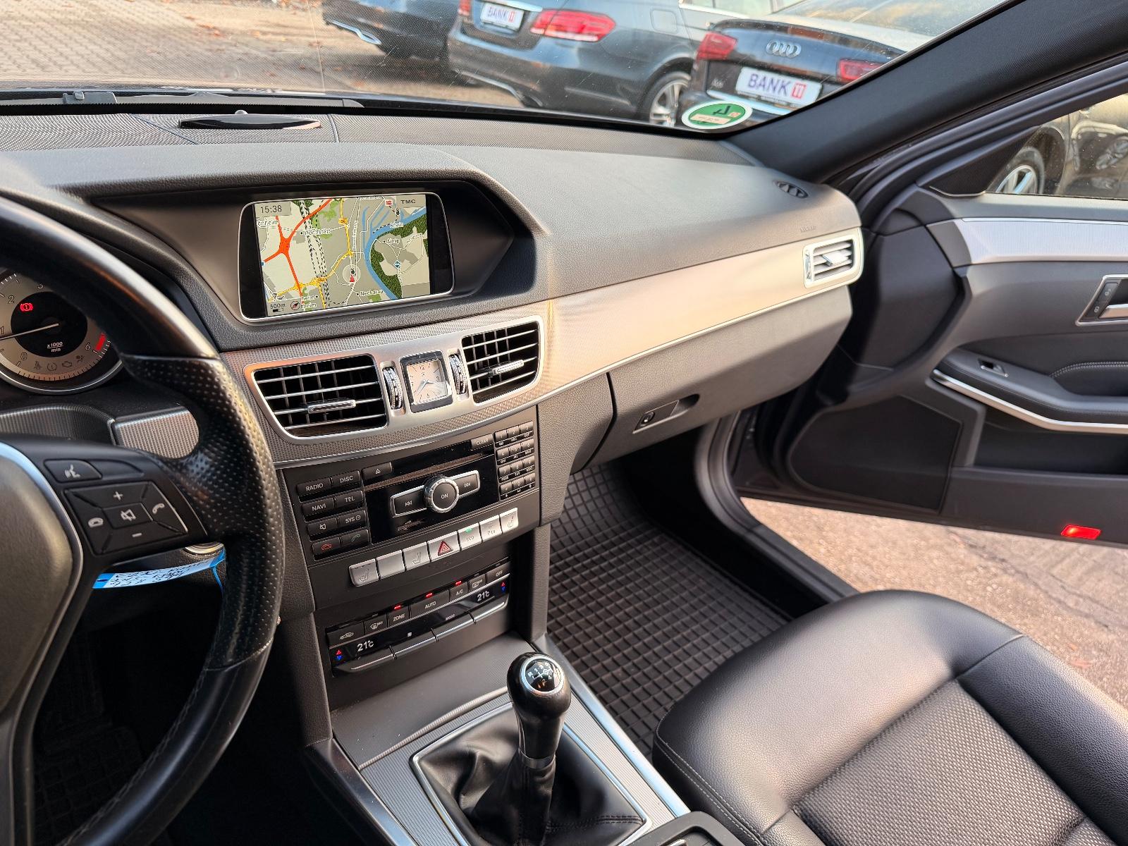 Mercedes-Benz E 220 CDI BlueEFFICNCY AVANTGARDE MANUELL 2.Hand