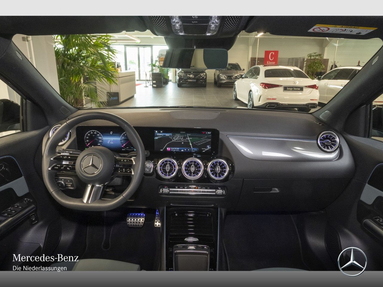 Mercedes-Benz GLA 180 AMG Adv.+/NIGHT/19"/AMBIENTE/KEYL/EASY-P foto 14