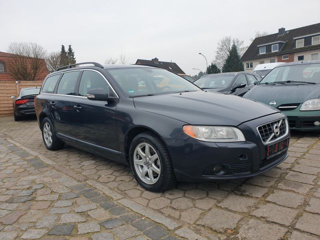 Volvo V70 Kombi Momentum Automatik