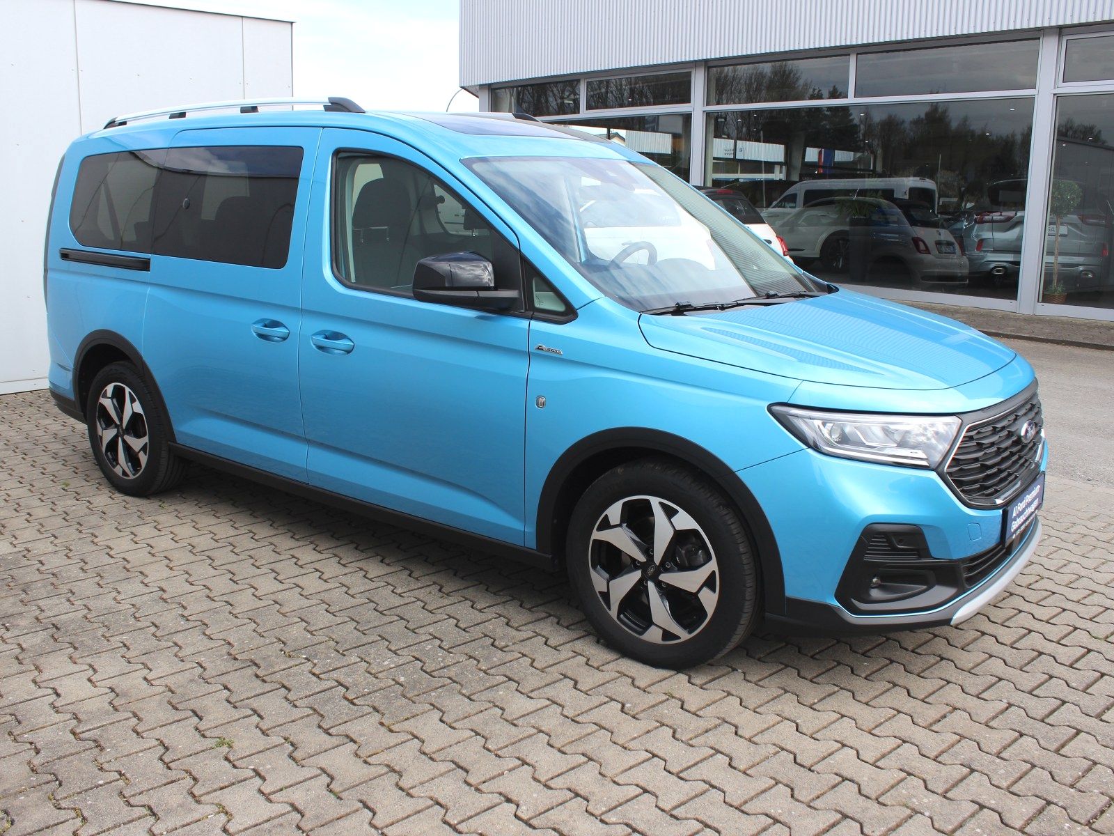 Fahrzeugabbildung Ford Grand Tourneo Connect Active 2,0 EcoBlue