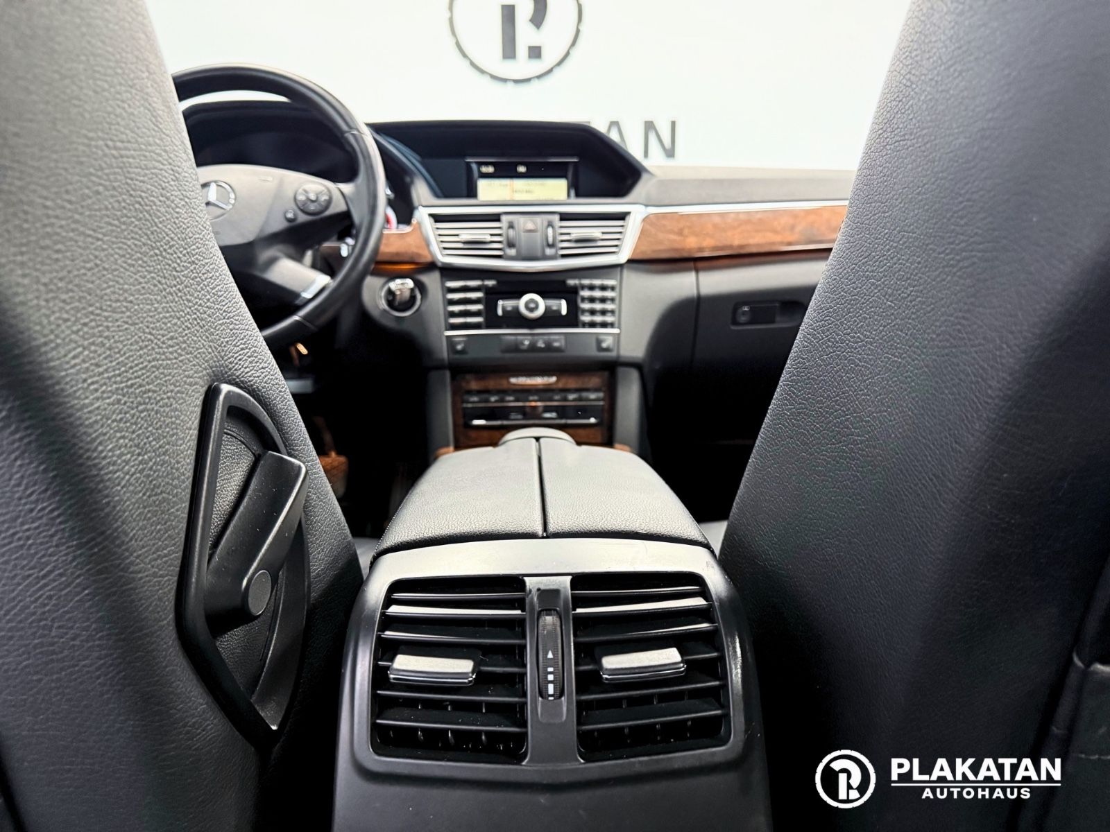 Fahrzeugabbildung Mercedes-Benz E 250 CDI T-Modell Leder AHK MB-Service