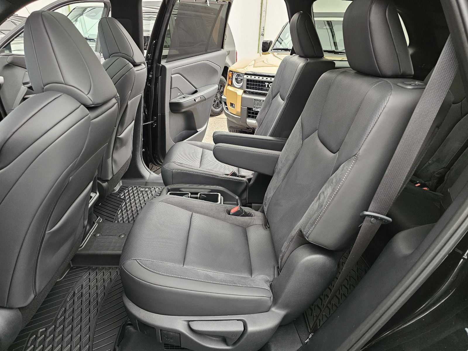 Fahrzeugabbildung Lexus TX500H FSport3 Hybrid T1 72.000 EURO!Stock!