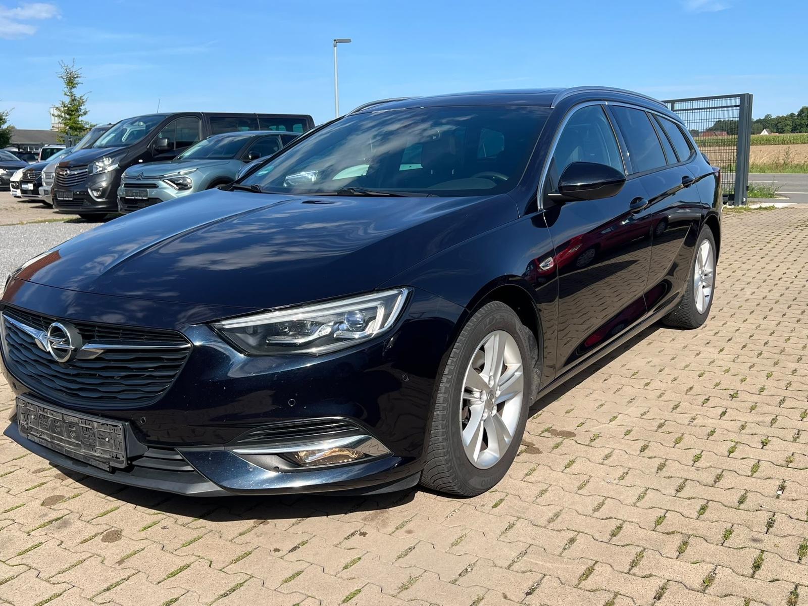 Opel Insignia B ST Scheckheft Navi Klima LED Pano AHK