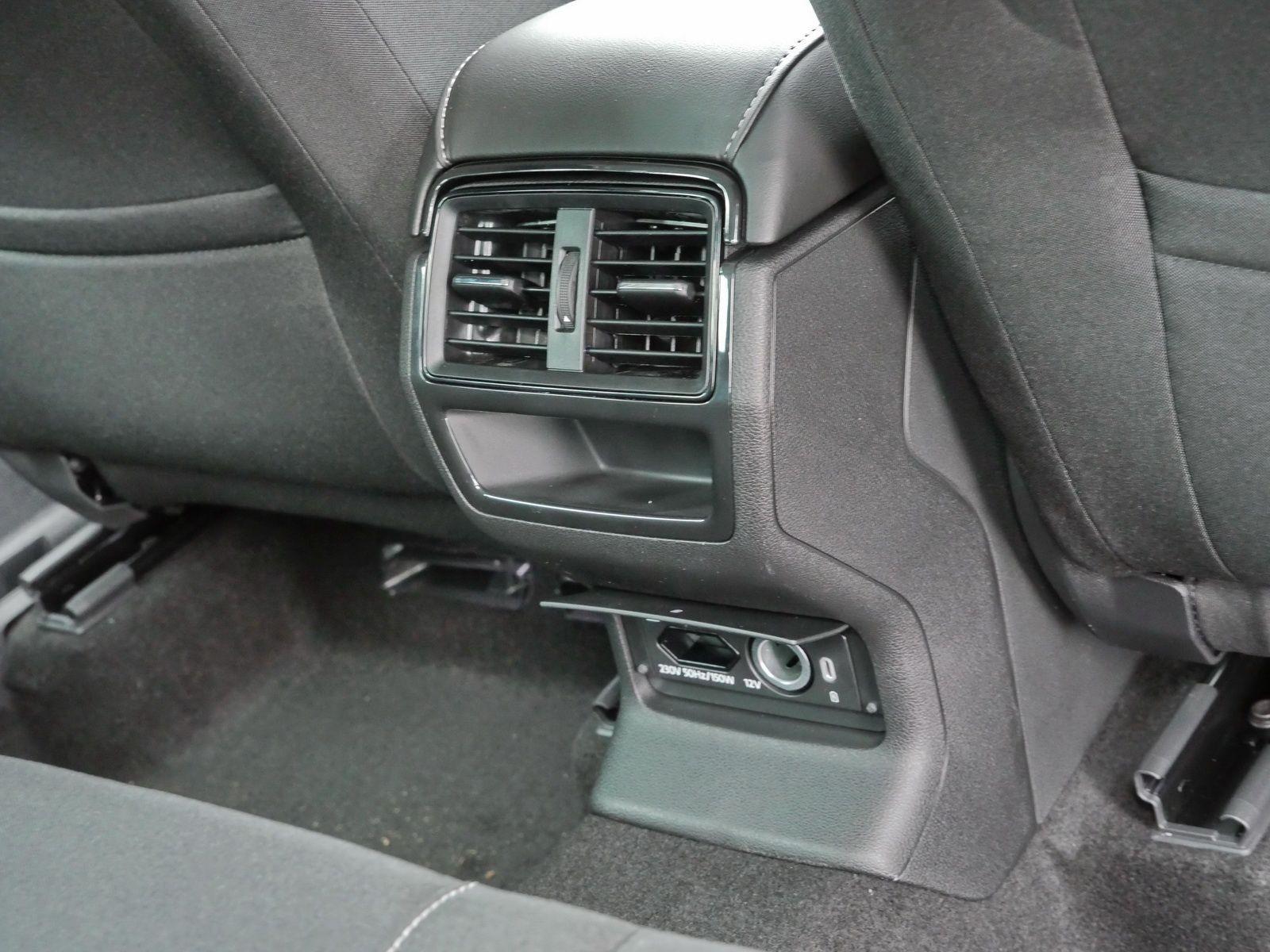 Skoda Karoq Balance 1.5 TSI RFK AHK pACC MATRIX NAVI, миниатюра 17