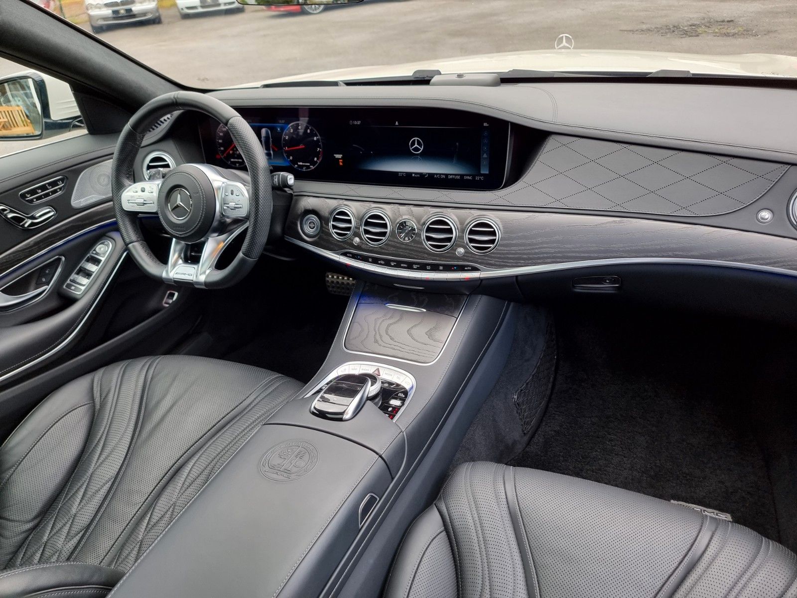 Fahrzeugabbildung Mercedes-Benz S 63 AMG/Facelift ohne OPF/Erstlack/Sammler