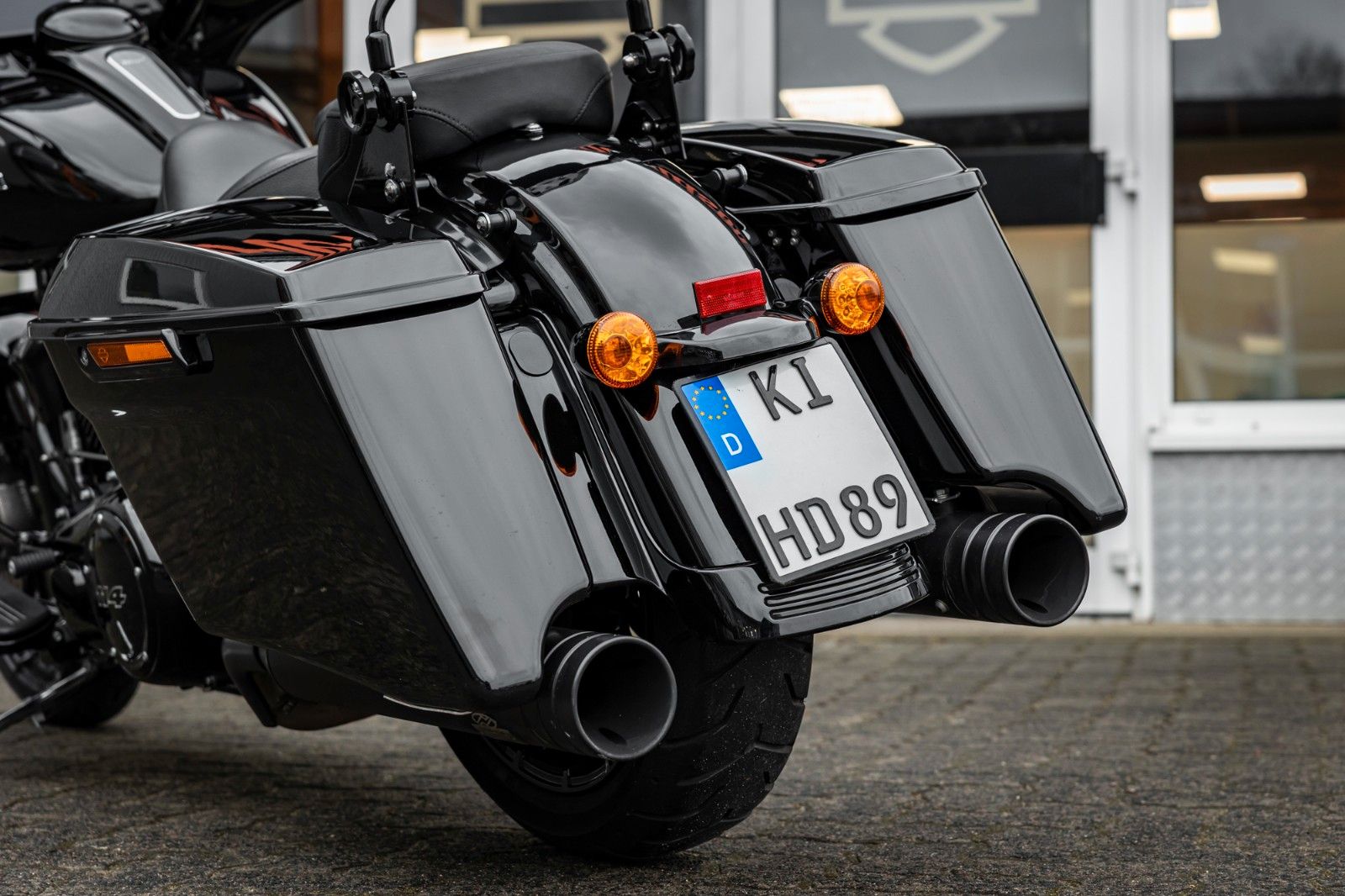 Fahrzeugabbildung Harley-Davidson FLHXS Street Glide 114 cui - Jekill & Hyde -