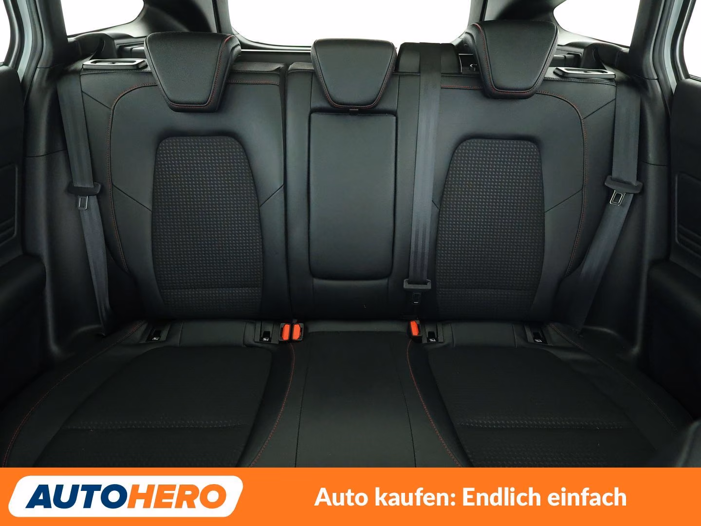 Ford Focus 1.5 EcoBoost ST-Line Aut.*NAVI*LED*ACC*CAM