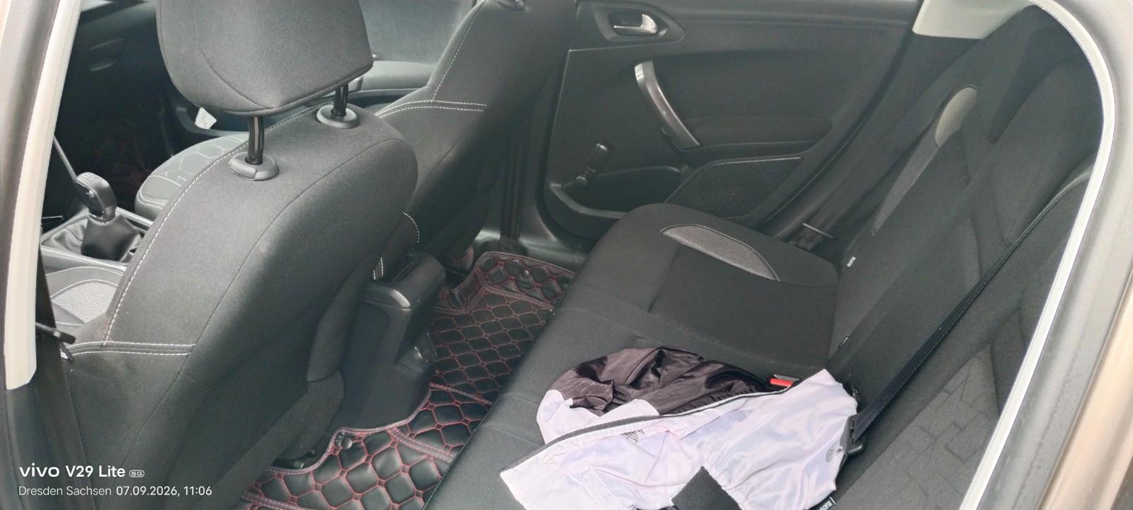 Peugeot 2008 Allure PureTech 110 Stop&Start Allure
