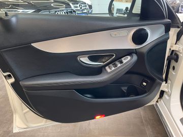 Mercedes-Benz C 180 *CARPLAY*PDC*AHK*LED*NAVI*EL.SITZE*