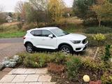 Volvo XC40 T3 Momentum Pro Geartronic Momentum Pro - Volvo Gebrauchtwagen in Siegen
