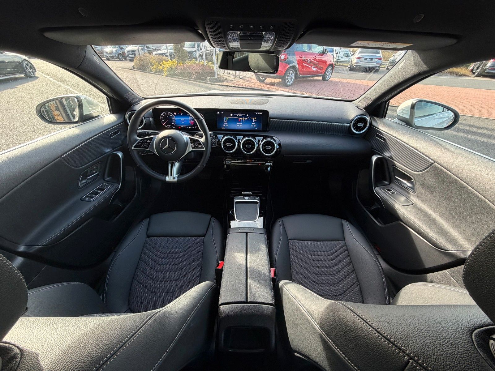 Fahrzeugabbildung Mercedes-Benz A 200 Progressive+LED+IHC+RKamera+LenkBeh+uvm.