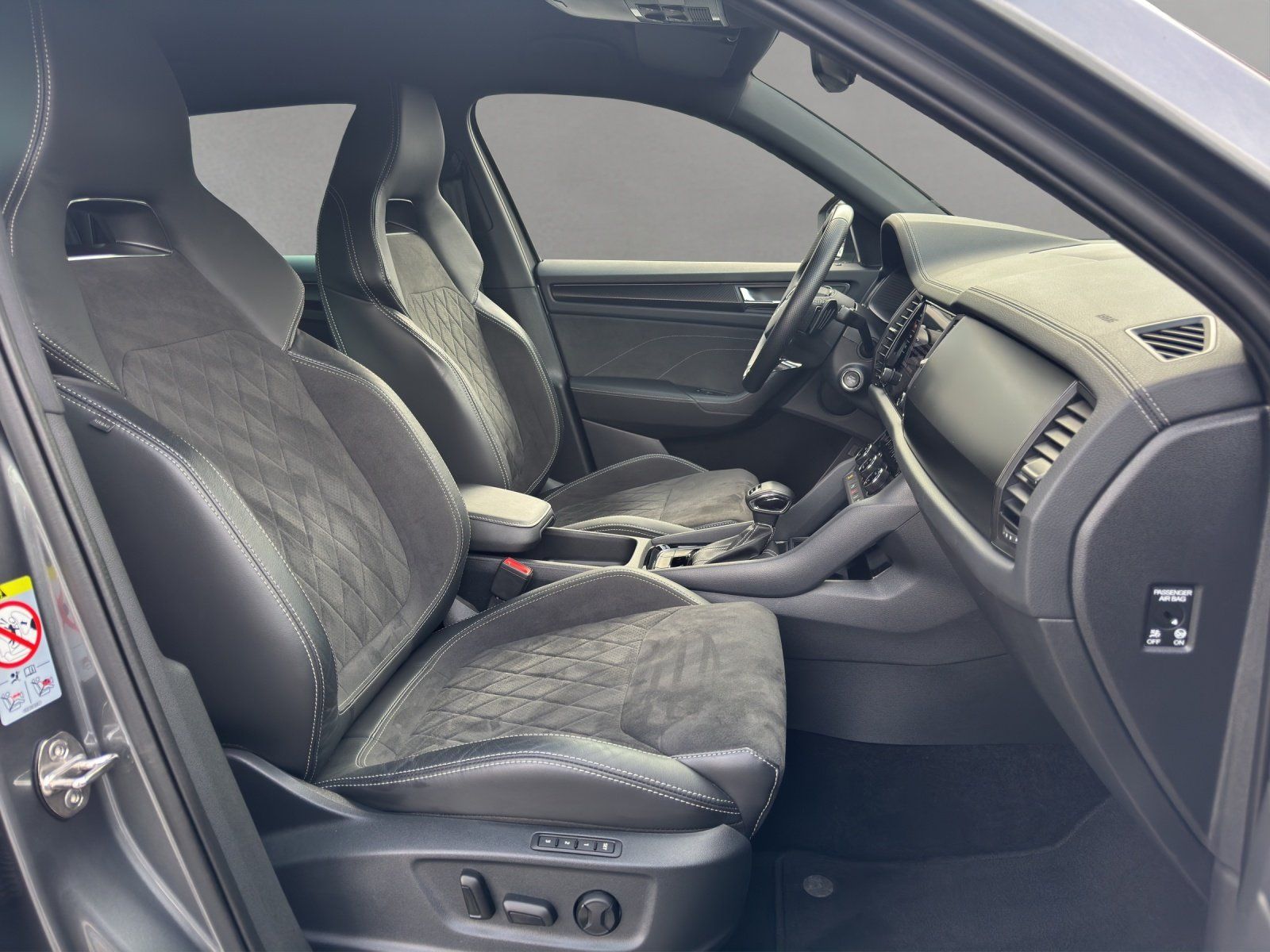 Fahrzeugabbildung SKODA Kodiaq 2.0 TDI Sportline 4x4/AHK/ACC/KAMERA/