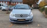 Mercedes-Benz B 170 Benziner /Automatik/Navigation - blaue Mercedes-Benz B 170