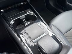 Fahrzeugabbildung Mercedes-Benz GLB 200d - App*Kamera*Tempomat*17"LM"!!!