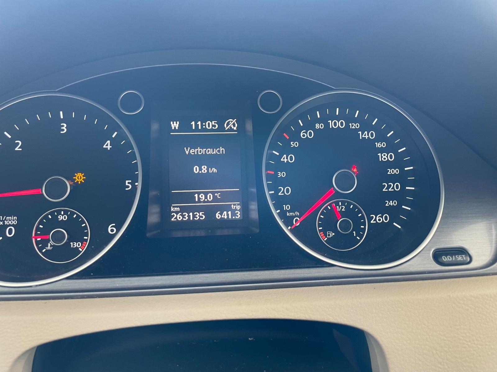 Volkswagen Passat 2014 — photo 8