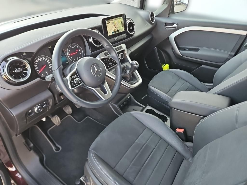 Fahrzeugabbildung Mercedes-Benz T 180 PROGRESSIVE Navi LED PTS RFK SHZ Tisch GRA