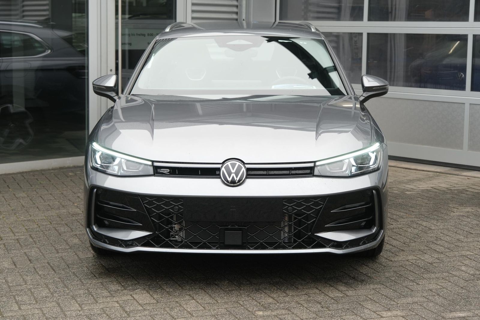 Volkswagen Passat Variant Var. 2.0 TDI DSG 4M R-Line Mat... imagem 3