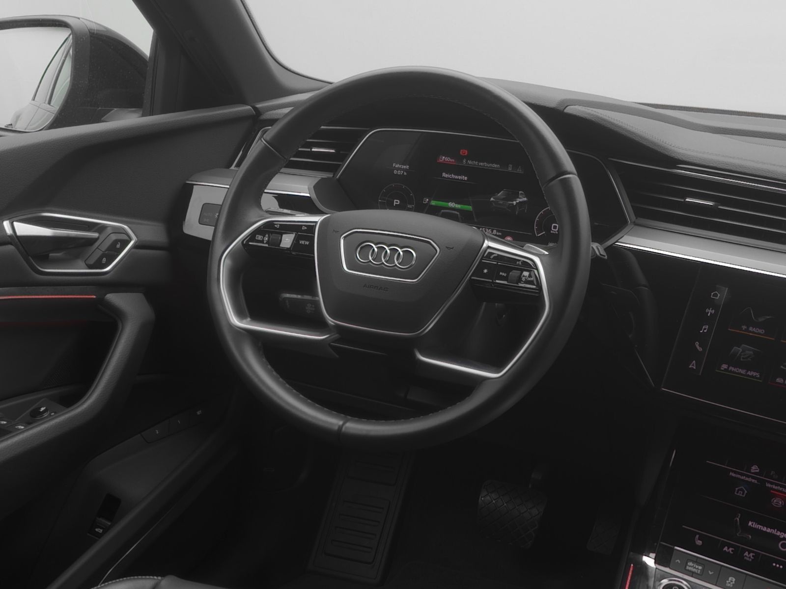 Audi Q8 e-tron - Bild 9