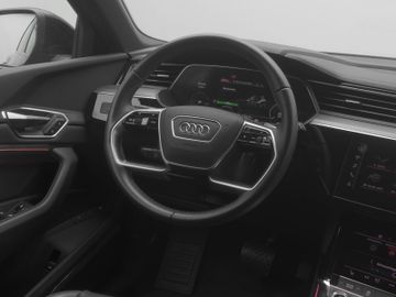 Audi Q8 e-tron - 9