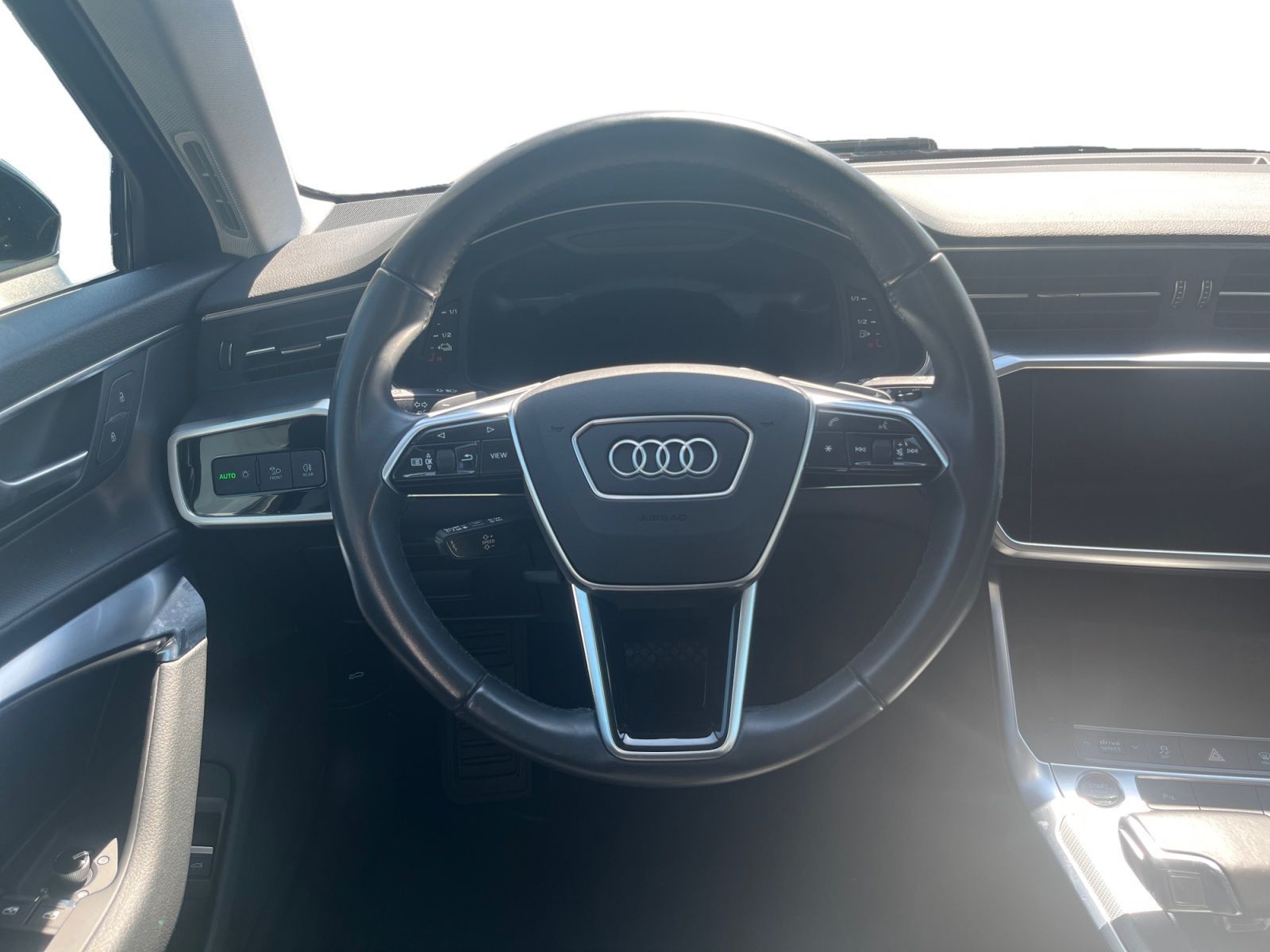 Fahrzeugabbildung Audi A6 Avant 50 TFSI e PHEV quattro sport pano