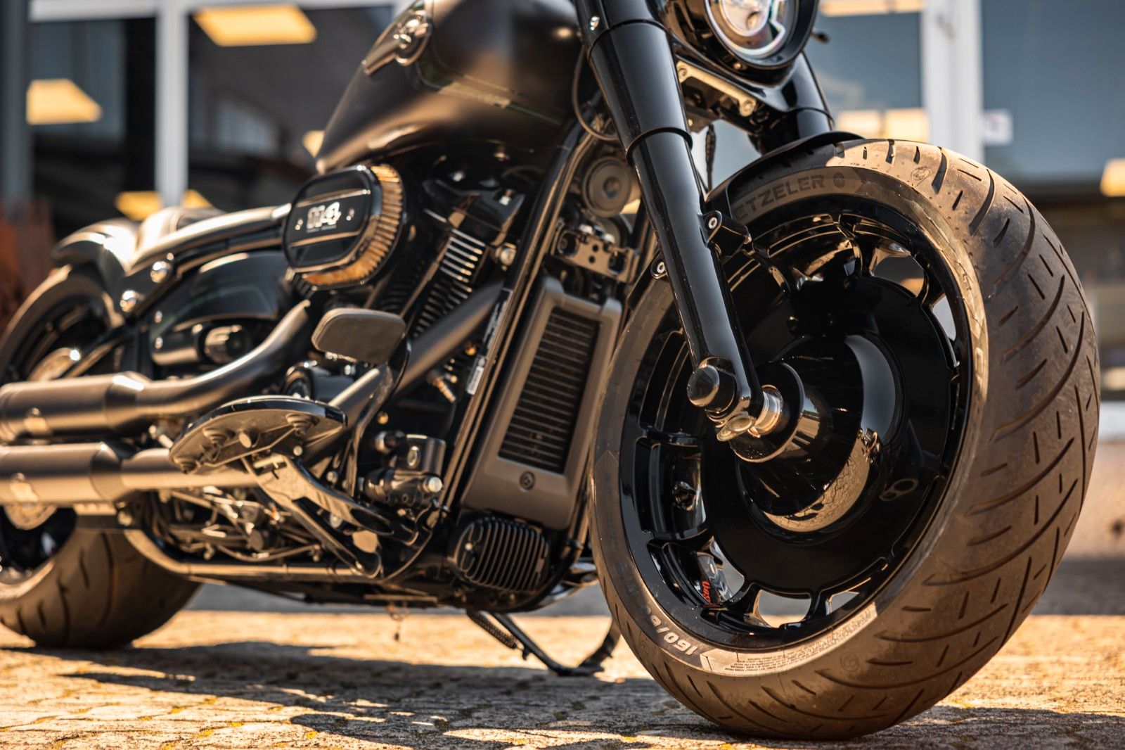 Fahrzeugabbildung Harley-Davidson DARK BOY 114 ci - FAT BOY FLFBS - JEKILL & HYDE