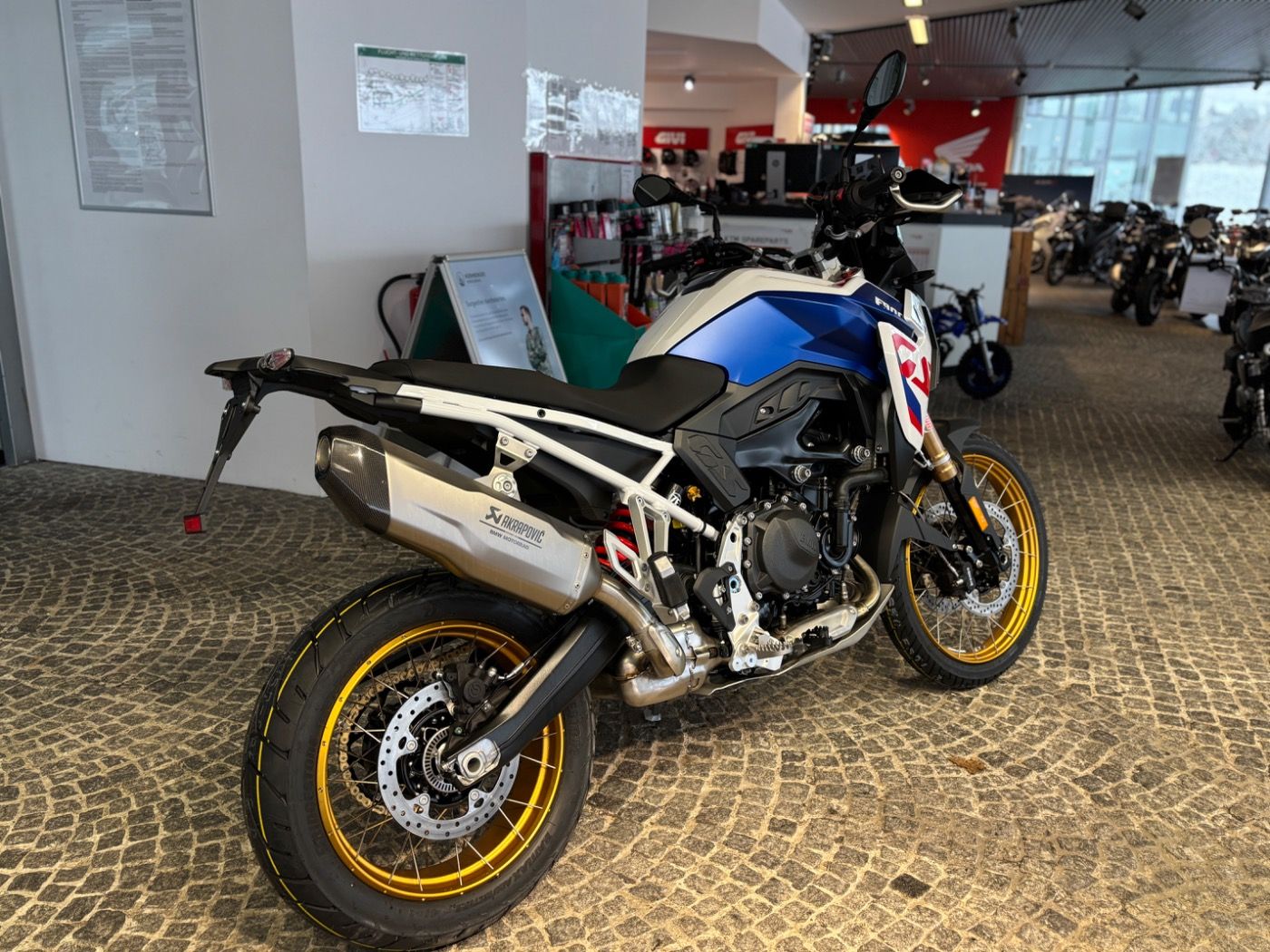 Fahrzeugabbildung BMW F 900 GS Trophy Dynamik-Paket Enduro-Paket Pro