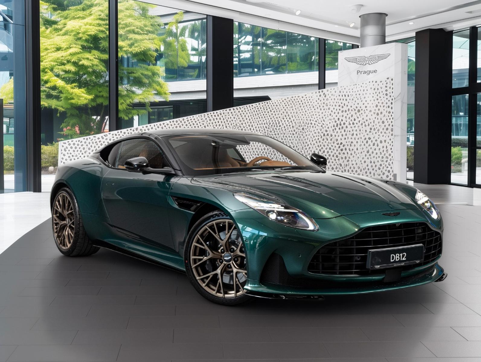 Aston Martin DB12 4.0 V8