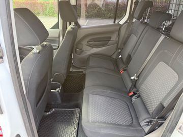Ford Transit Connect - 11