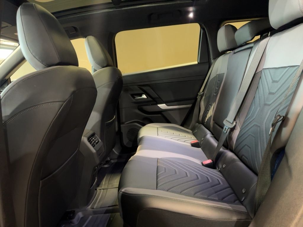 Fahrzeugabbildung Jeep Compass Elektro FIRST EDITION Sicherheits-Paket,