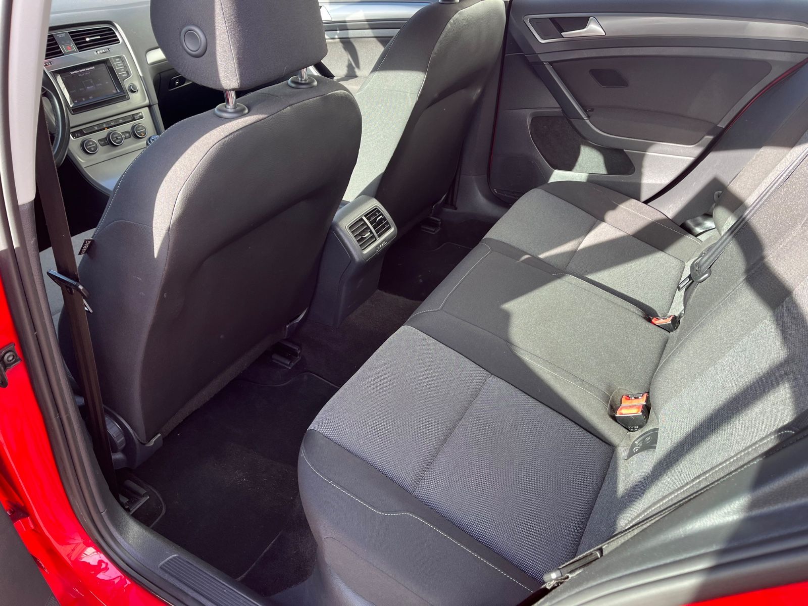 Vw Golf VII Lim. Trendline BMT TÜV & Inspektion neu – Bild 18
