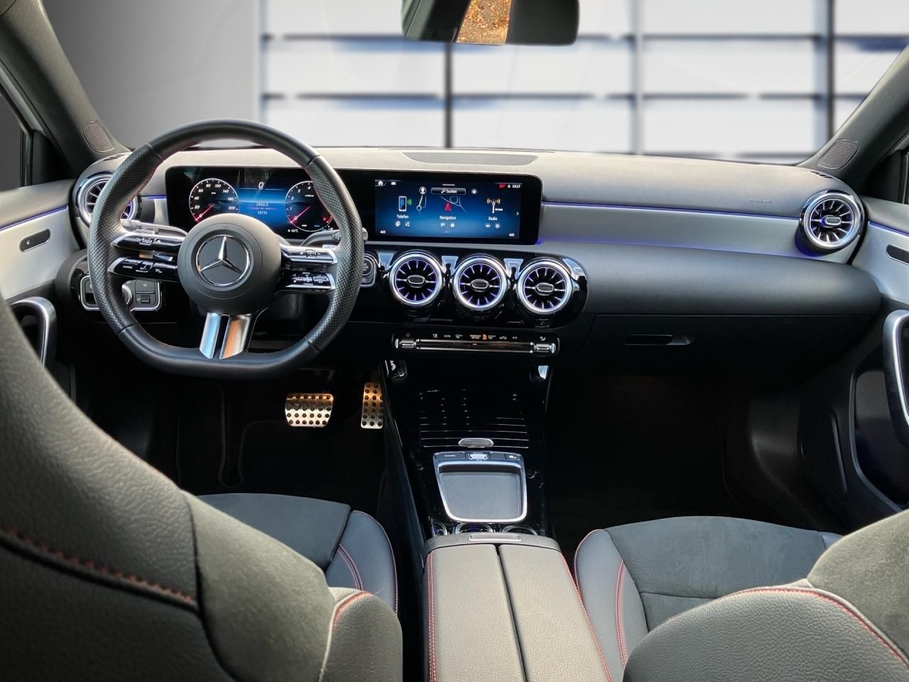 Fahrzeugabbildung Mercedes-Benz A 180 AMG AdvPlus Night Kamera Multibeam Keyless