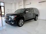 Chevrolet 5.3 V8*8SITZER*DVD*NAVI*SERVICE NEU*AHK*LEDER* - Chevrolet aus 2016
