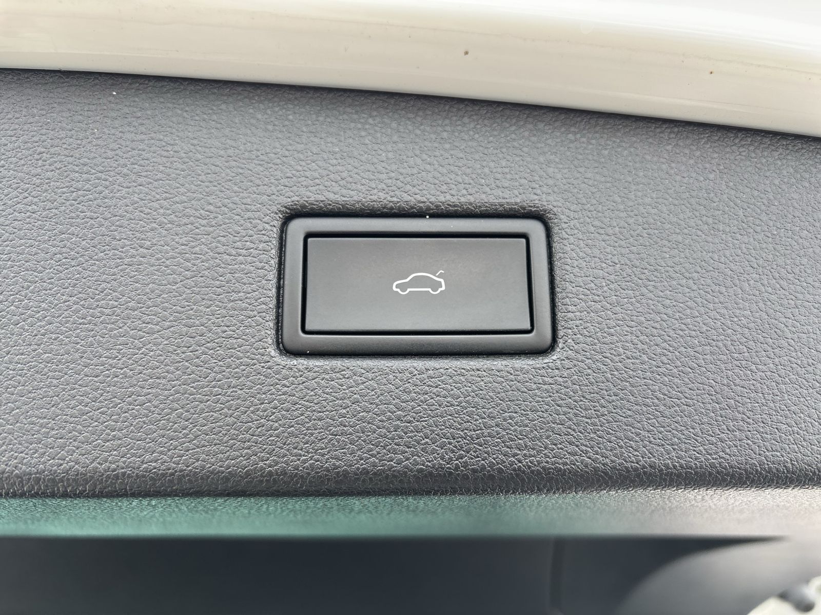 Tiguan eHybrid R-Line, Matrix, DCC, 20"Alu