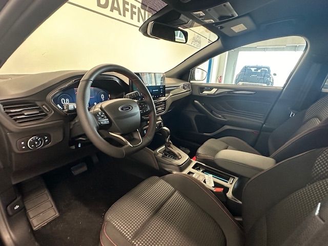 Fahrzeugabbildung Ford Focus ST-Line X B&O 18'' LED ACC Kamera Ergo NEU