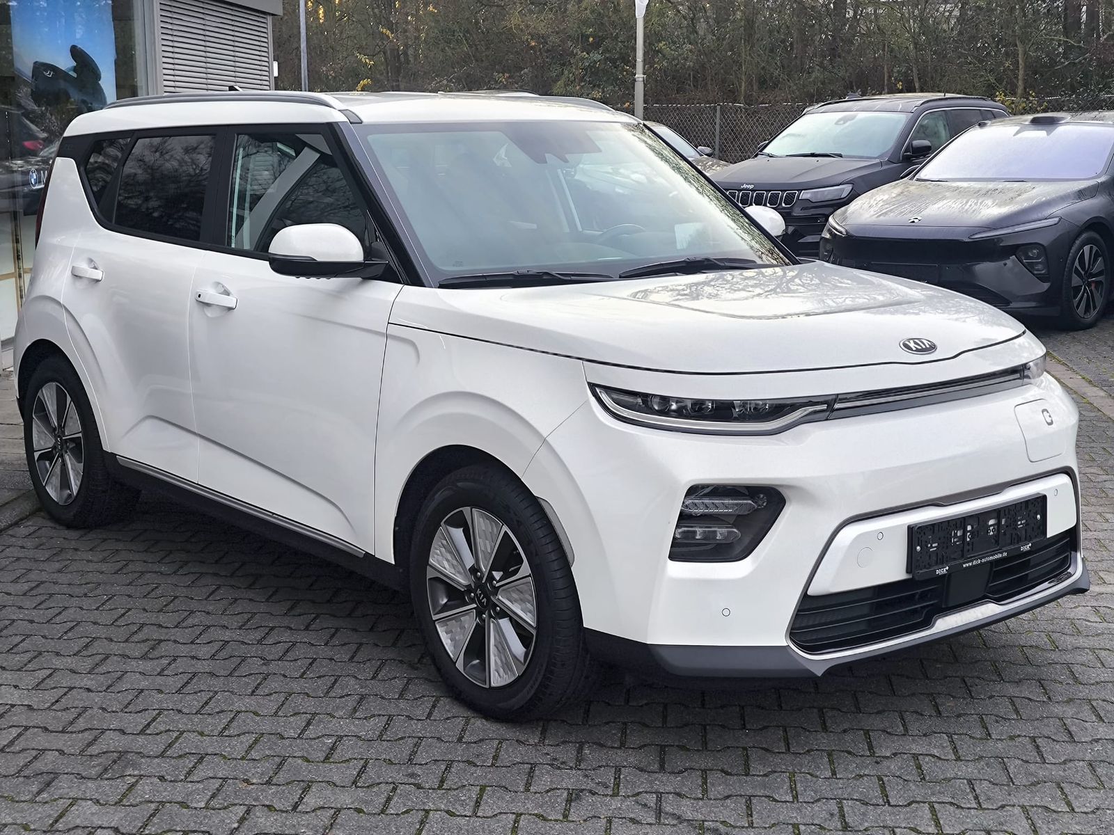 Fahrzeugabbildung Kia Soul Spirit NAVI+LED+SHZ+KAMERA+H&K+WP+ACC+