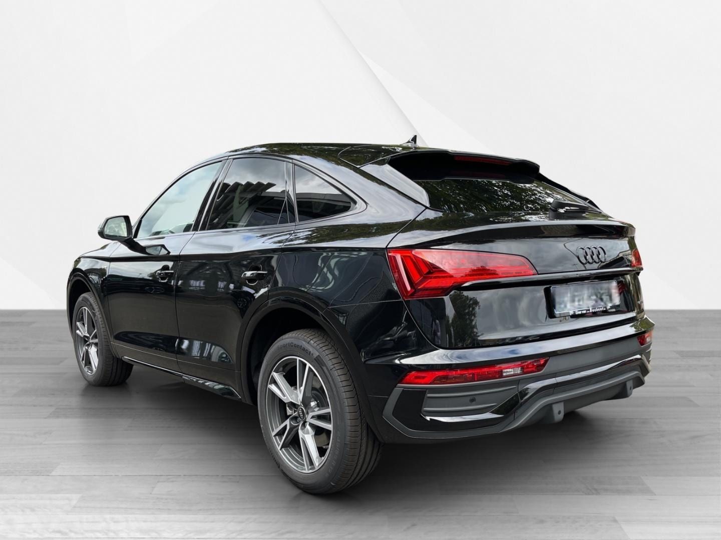Fahrzeugabbildung Audi Q5 Sportback S line 40 quattro 2x S Line, Parken