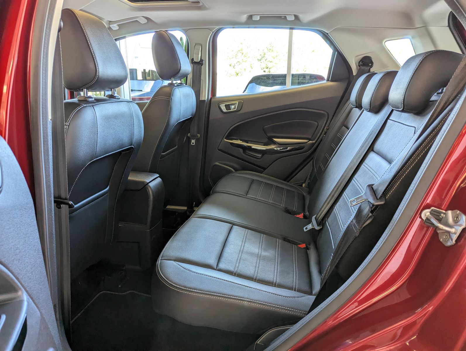 FORD EcoSport Titanium Navi-AppLink Komfort-Paket AHK - Image 14
