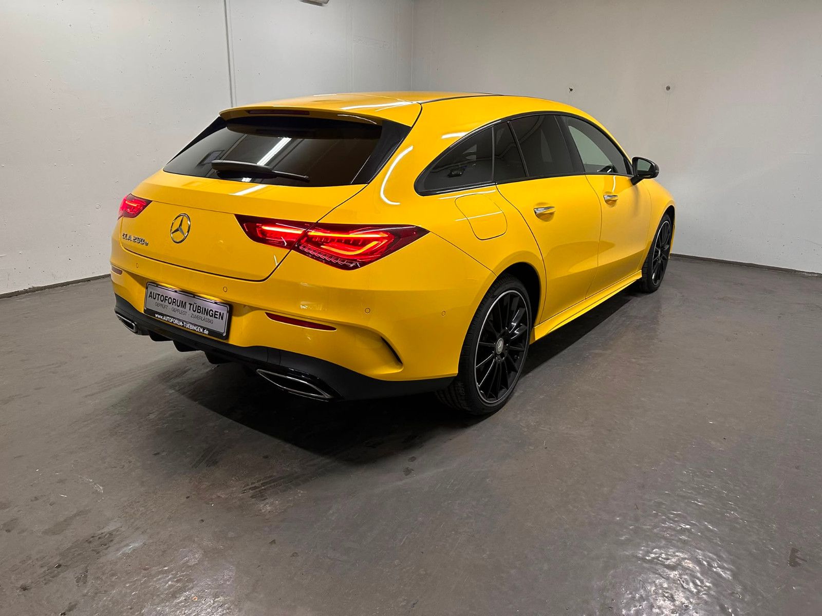 Fahrzeugabbildung Mercedes-Benz CLA 250 SB *AMG-LINE*NIGHT*PANO*DISTRO*KLG