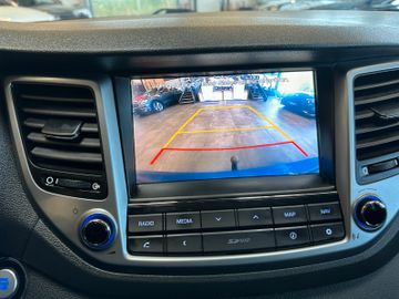 Hyundai Tucson Premium 4WD *Vollausstattung*1.Hand*