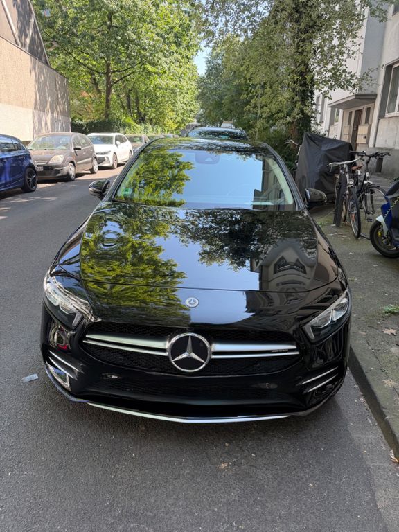 Image of Mercedes-Benz A 35 AMG