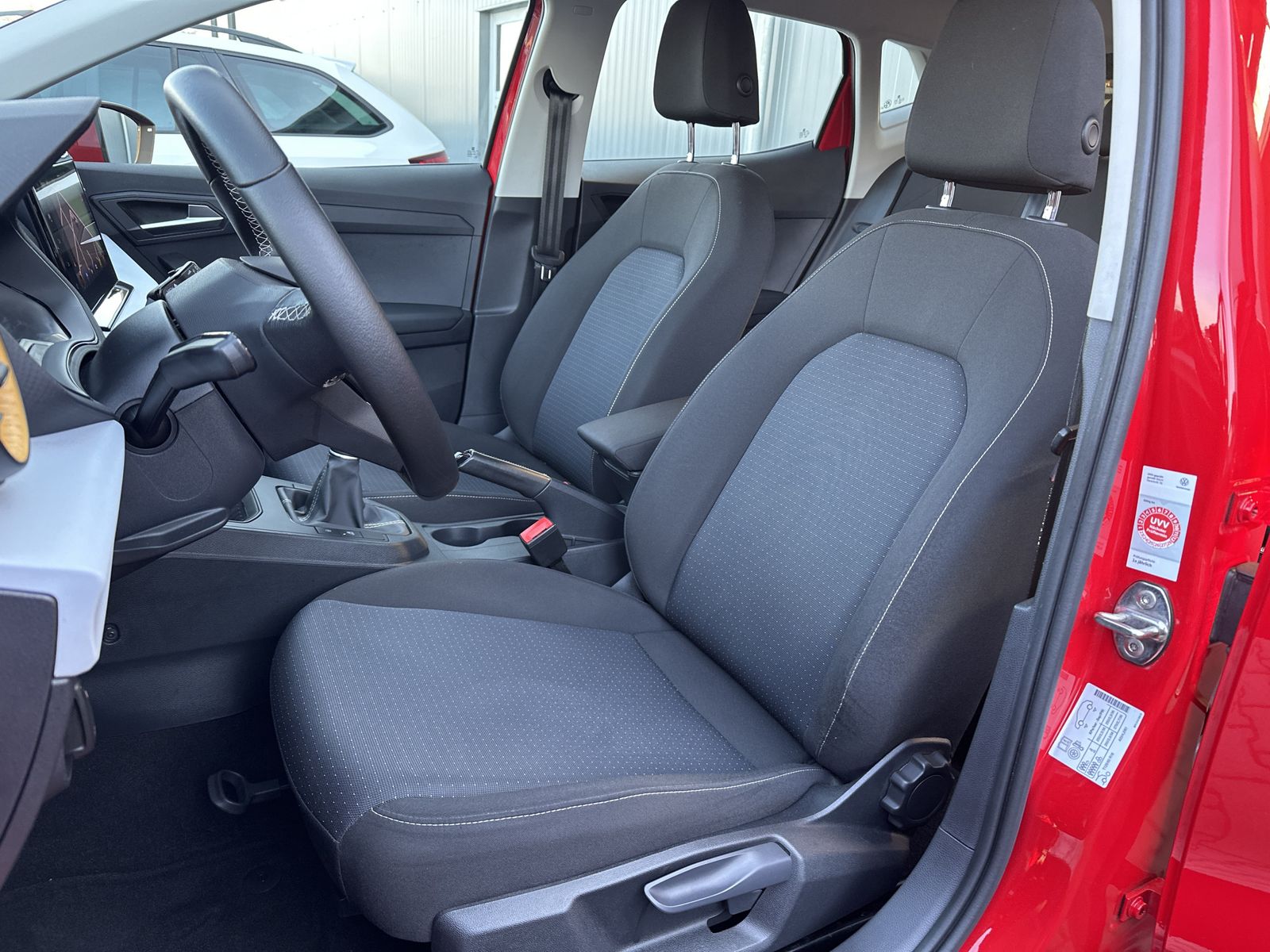 Fahrzeugabbildung SEAT Ibiza 1.0 TSI Style 5-Türer NAV+LED+CARPLAY+1HD