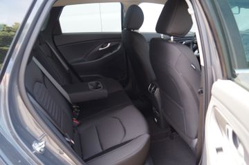 Hyundai i30 cw 1.0 T-GDI DCT-NAVI-LED-KAMERA-KAMERA-SHZG