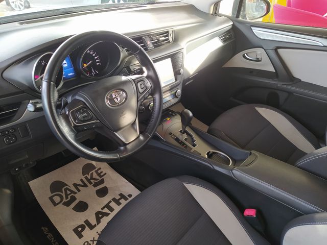 Toyota Avensis  Touring Sports Business Edition – Kamera
