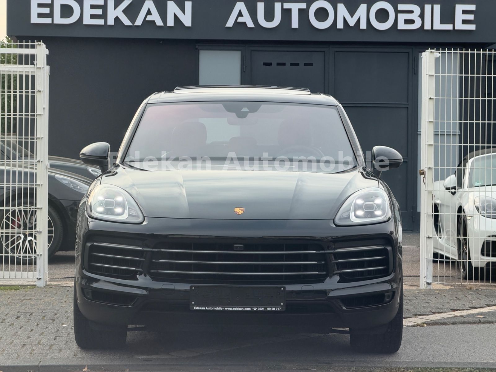 Porsche Cayenne E-Hybrid SPORT-CHRONO PANORAMA AHK LUFTF foto 1