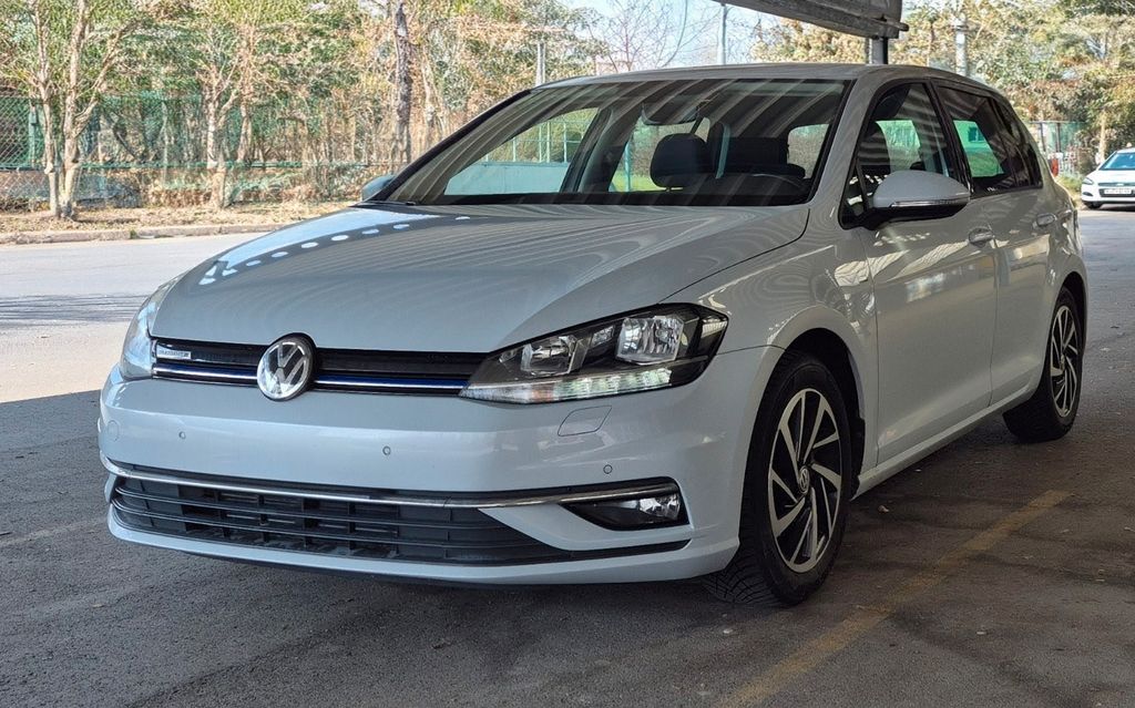 Image of Volkswagen Golf